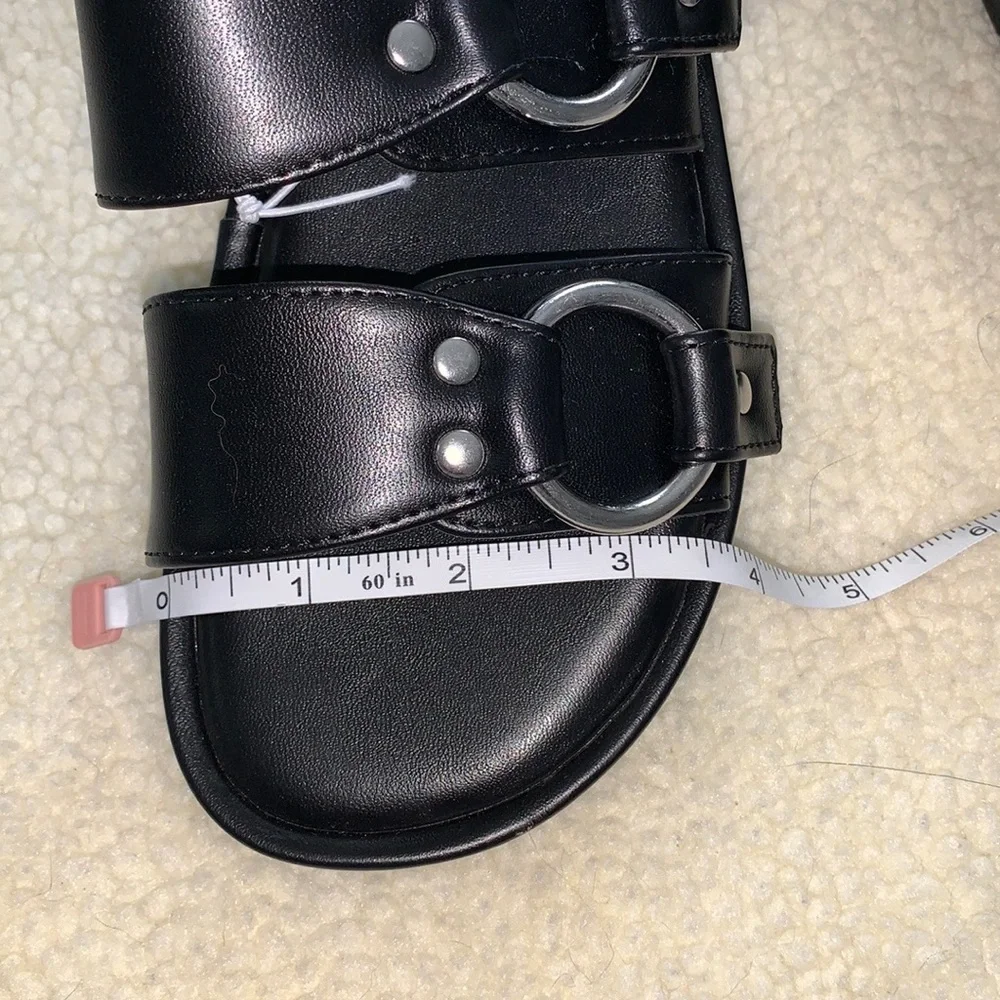 A. new day Black/Haisley platform sandals, with memory foam Size 5
